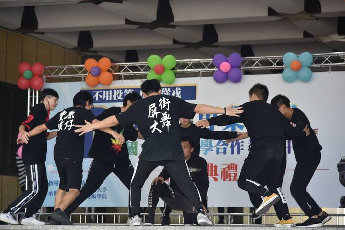 國防部ROTC專業大學與屏東大學合作成立教育中心揭牌圖片