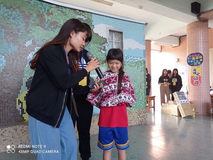 109學年度「大手拉小手-反毒鬥陣來」建國國小反毒宣導圖片