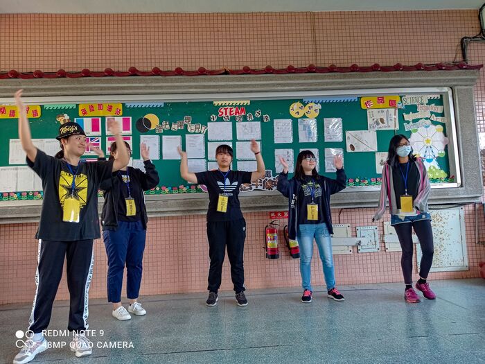 109學年度「大手拉小手-反毒鬥陣來」建國國小反毒宣導圖片