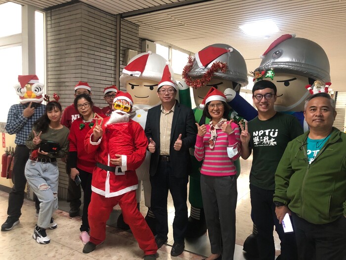 願你平安！學務處祝NPTU的家人們聖誕快樂！圖片