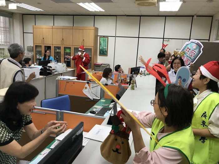 屏大好聖誕，學務處散播愛、喜樂及平安圖片