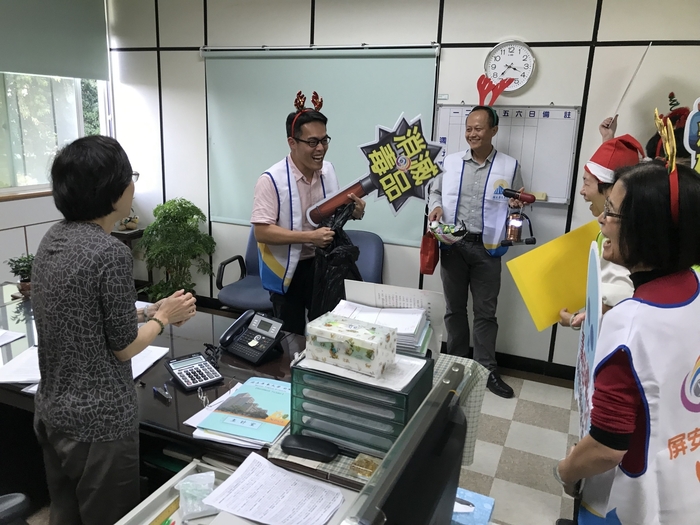 屏大好聖誕，學務處散播愛、喜樂及平安圖片