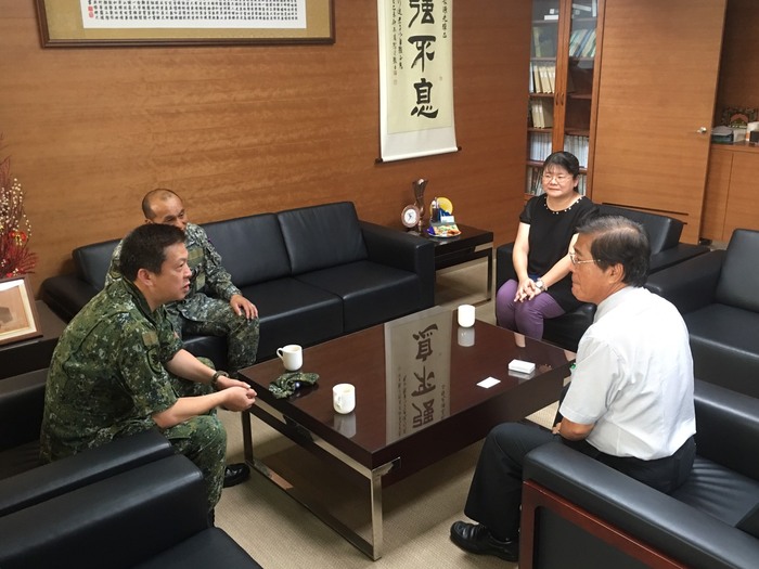 106年8月15日陸軍第四地區支援指揮部黃明道少將來訪圖片