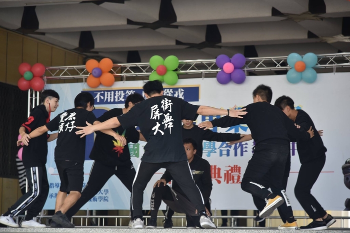 1071226屏東大學正式成立ＲＯＴＣ教育中心囉！圖片