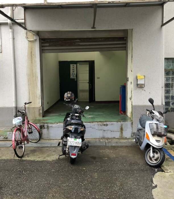 【公告】請將機車停放在停車格內，不要讓你的方便造成別人的不便圖片