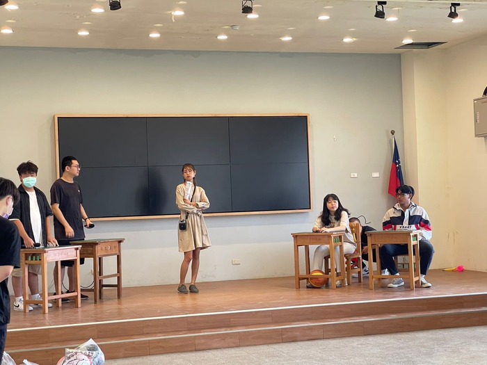 111學年度第2學期「防制學生藥物濫用」凌雲國小反毒宣導圖片