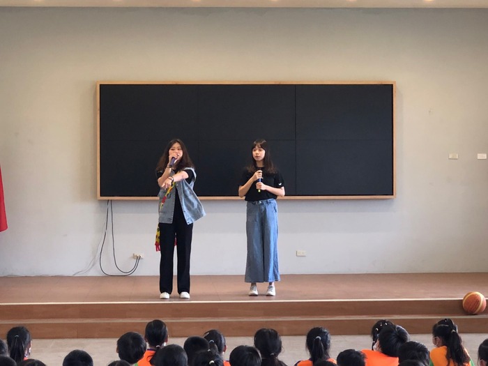 111學年度第2學期「防制學生藥物濫用」凌雲國小反毒宣導圖片