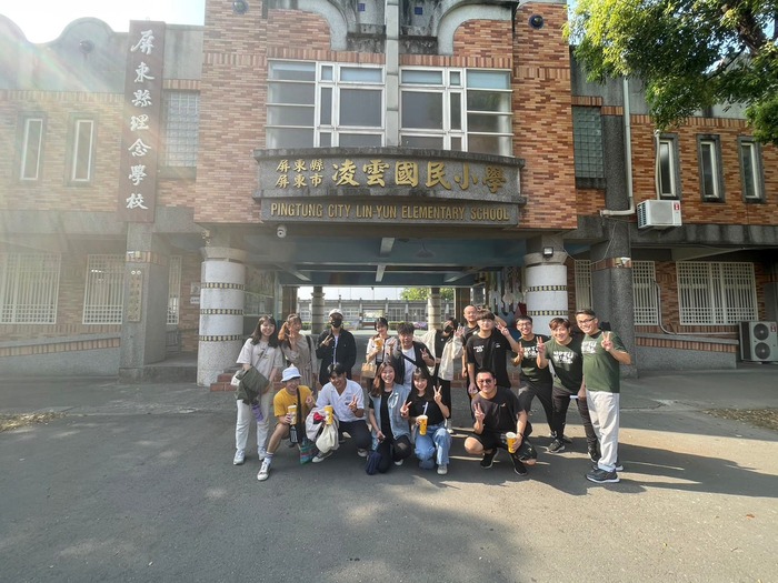 111學年度第2學期「防制學生藥物濫用」凌雲國小反毒宣導圖片