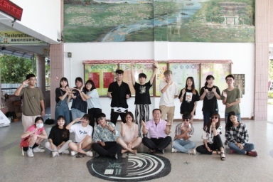 109學年度「大手拉小手-反毒鬥陣來」新埤國小反毒宣導圖片